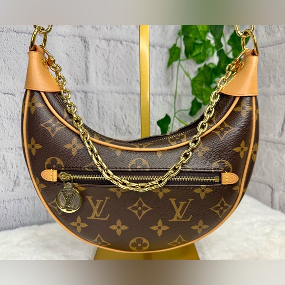 Authentic Louis Vuitton Loop (Monogram) - Picture 4 of 14